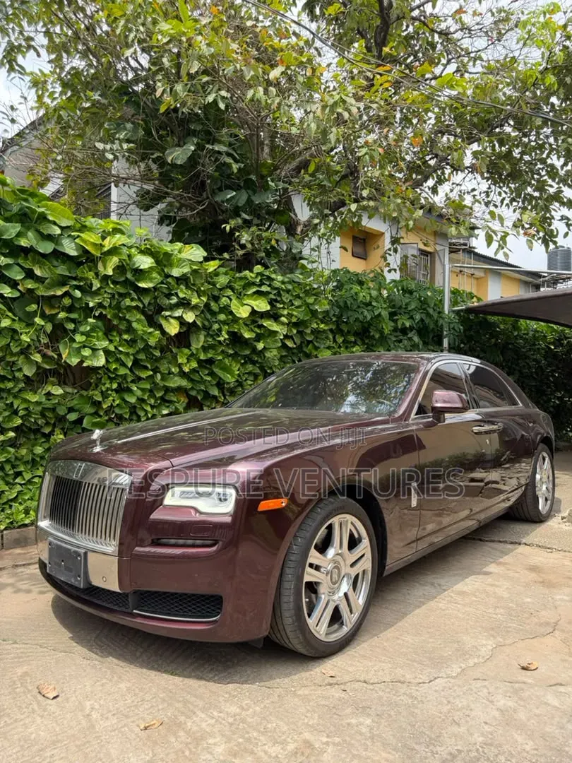 Rolls-Royce Ghost Base EWB 2017 Red