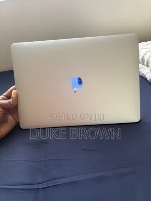 Laptop Apple MacBook Pro 2020 M1 8GB Apple M1 SSD 256GB