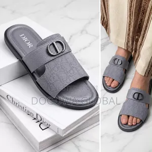 Qualitative Flat Shoes