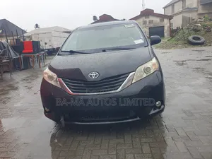 Toyota Sienna LE 7 Passenger 2012 Black