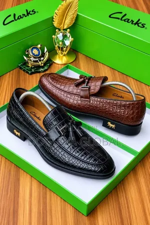 Qualitative Cover Shoes