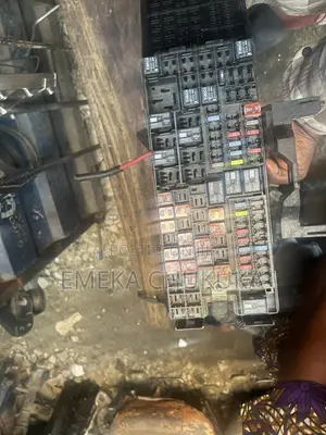 Outer Fuse Box Edge 2012 2013 2014