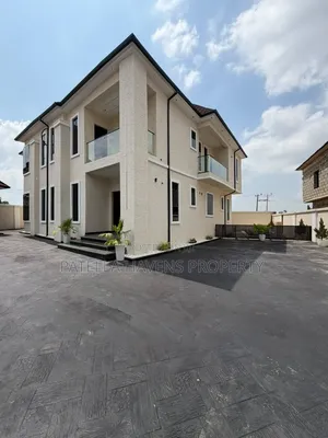 5bdrm Duplex in Lokogoma for sale