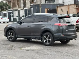 Toyota RAV4 2016 Gray