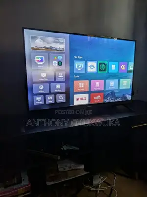 Premium Used 32" Hikers Smart TV Available With Carton