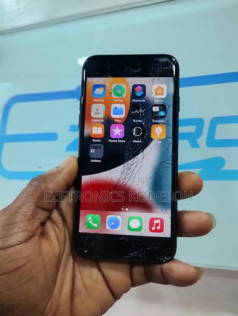 Apple iPhone 7 32 GB Black