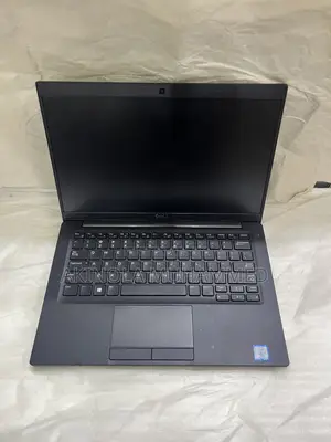 Laptop Dell Latitude 7390 8GB Intel Core i7 SSD 256GB