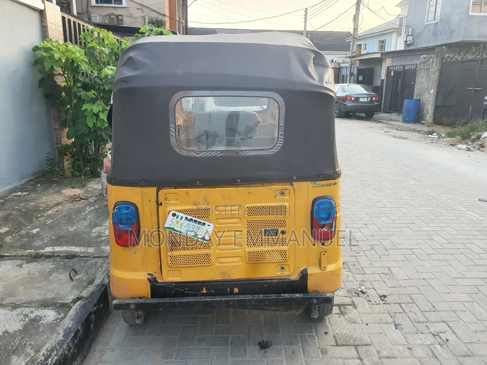 TVS King Deluxe Plus iTouch Start 2021 Yellow