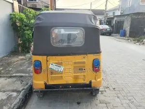 TVS King Deluxe Plus iTouch Start 2021 Yellow