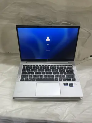 Laptop HP EliteBook 830 G8 16GB Intel Core i7 SSD 512GB