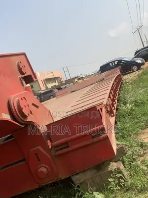 Brand New 200 Tons Lowbed 4 Axels 32 TYRES 60FTS LONG