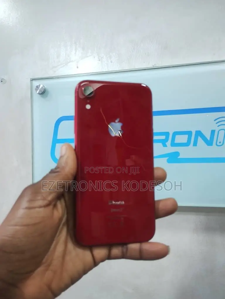 Apple iPhone XR 64 GB Red