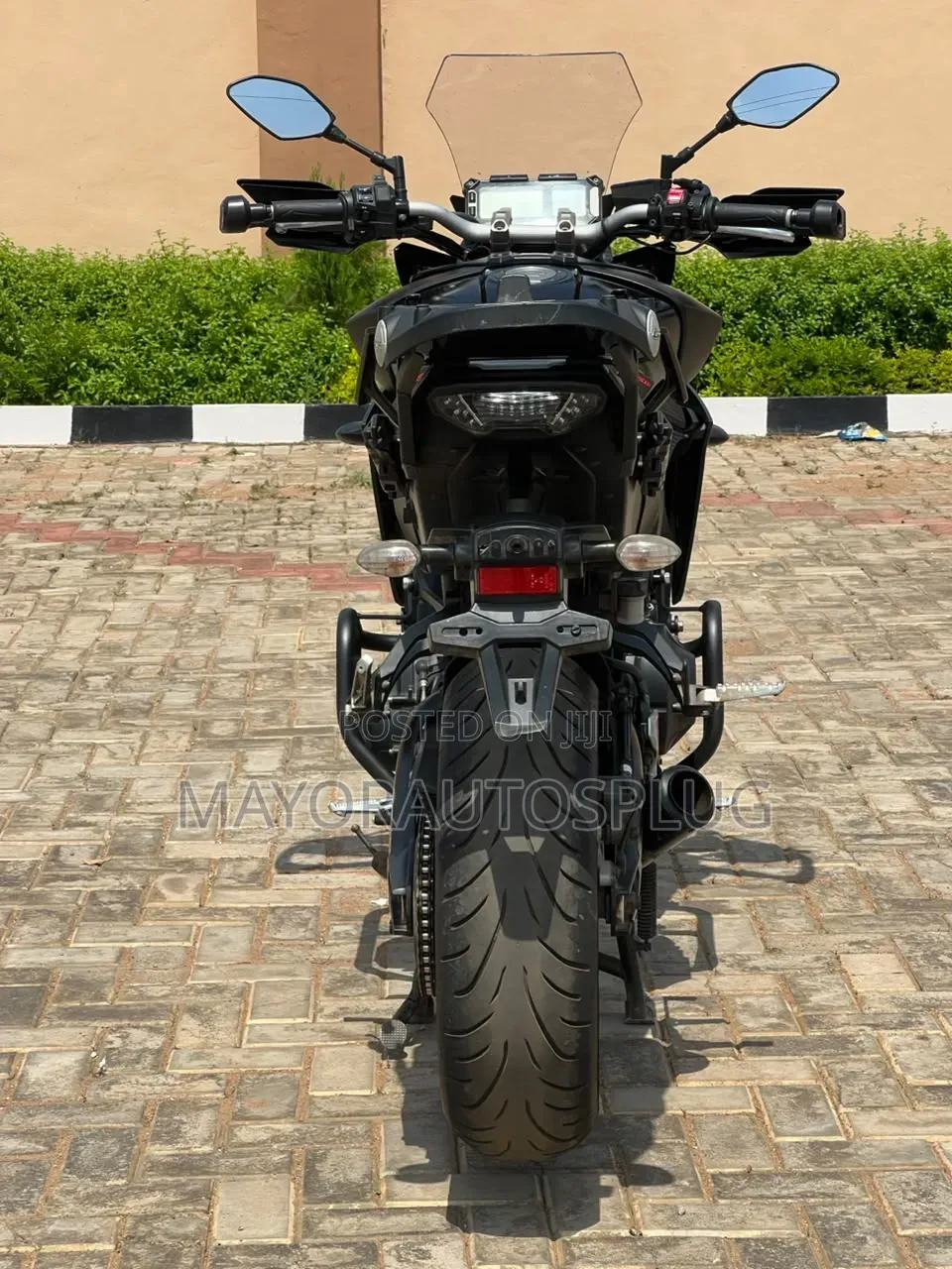 Yamaha 2020 Black