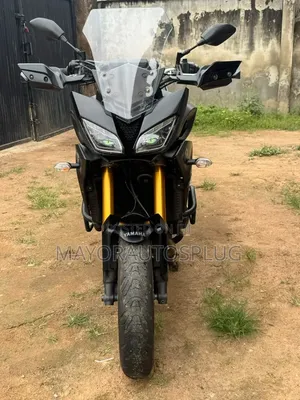 Yamaha 2020 Black