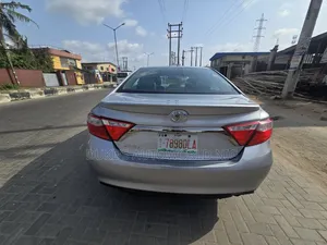 Toyota Camry 2017 Silver