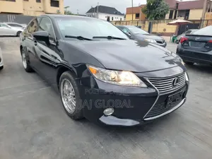 Lexus ES 2015 Black
