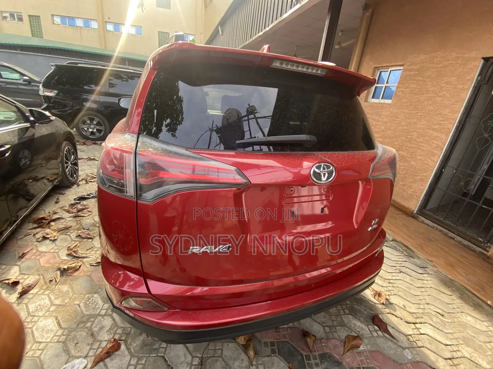 Toyota RAV4 2016 Red