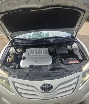 Toyota Camry LE V6 4dr Sedan (3.5L 6cyl 6AM) 2007 White