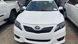Toyota Camry SE 4dr Sedan (2.5L 4cyl 6AM) 2010 White