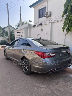 Hyundai Sonata 2011 Gray