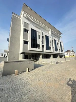 4bdrm Townhouse/Terrace in Lekki Phase 1 ‎ for sale