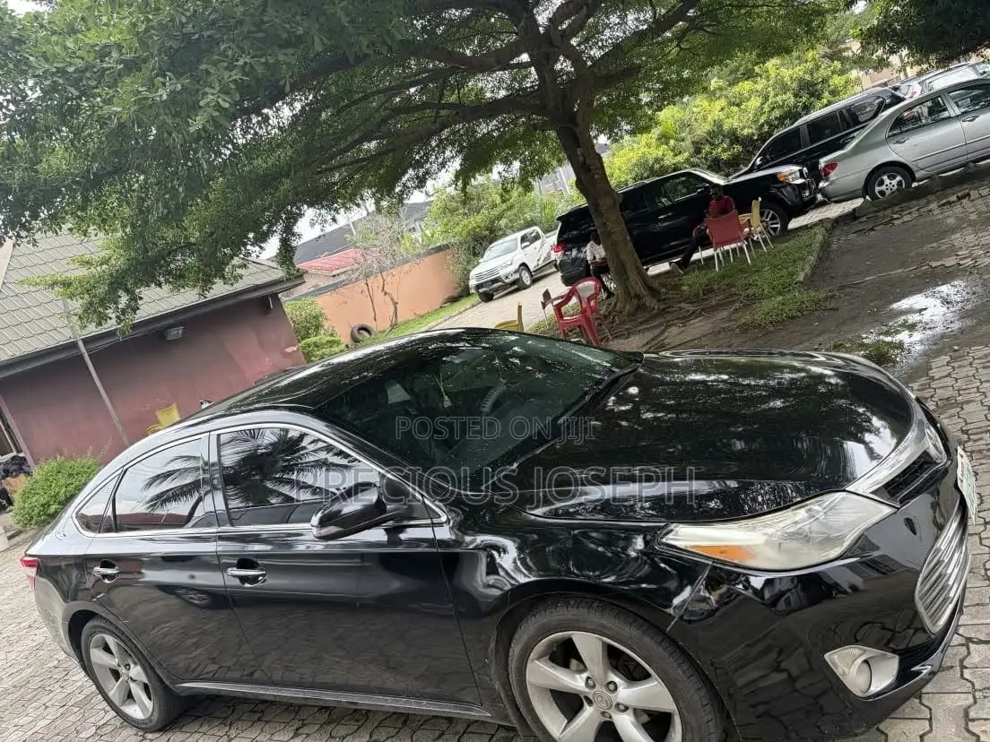 Toyota Avalon 2014 Black