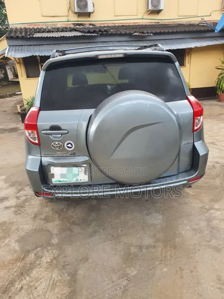 Toyota RAV4 2009 Blue
