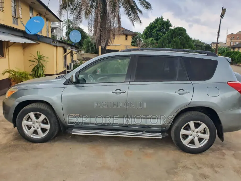 Toyota RAV4 2009 Blue