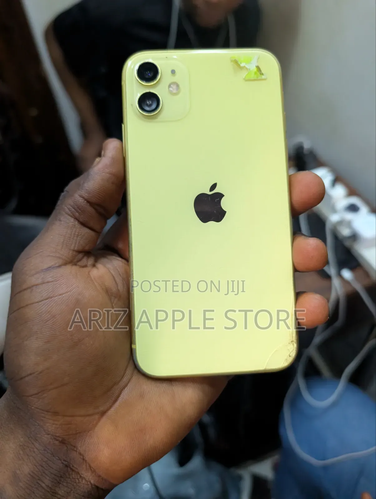 Apple iPhone 11 64 GB Yellow
