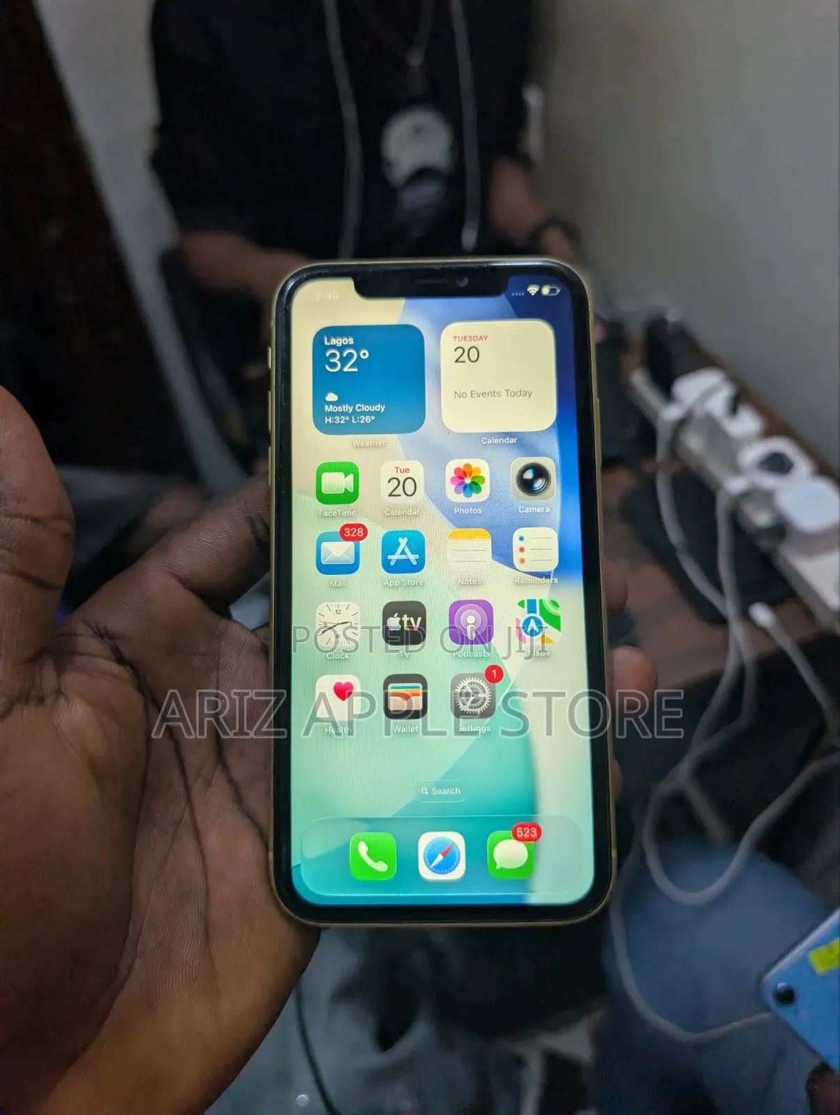 Apple iPhone 11 64 GB Yellow