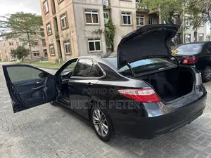 Toyota Camry SE 4dr Sedan (2.5L 4cyl 6A) 2017 Black