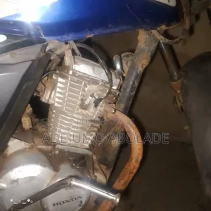 Honda CB 2020 Blue