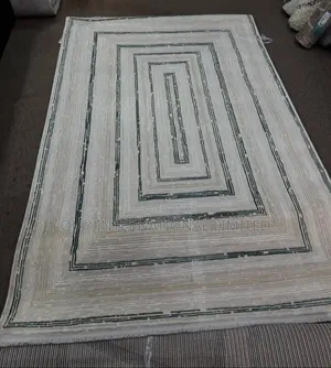 High Quality Centre Rug