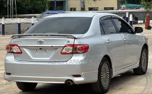 Toyota Corolla S 4dr Sedan (1.8L 4cyl 4A) 2013 Silver