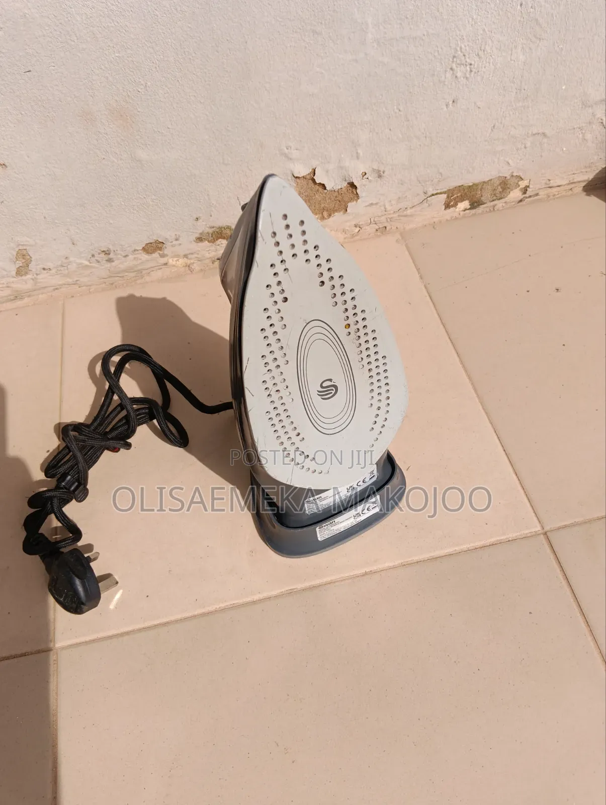 Cord / Cordless Rechargeable Steaming Iron