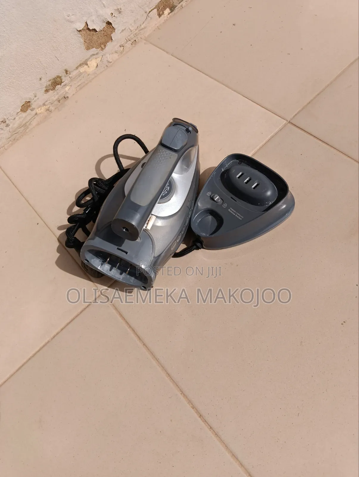 Cord / Cordless Rechargeable Steaming Iron