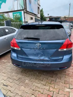 Toyota Venza V6 AWD 2012 Blue