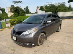 Toyota Sienna LE 7 Passenger 2012 Gray