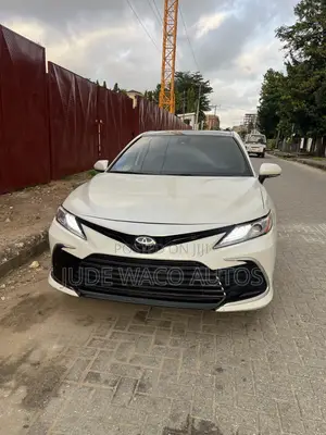Toyota Camry XSE V6 2023 White