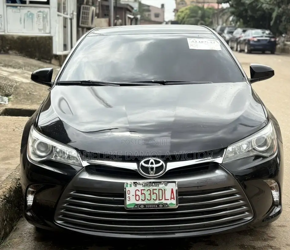 Toyota Camry 2016 Black