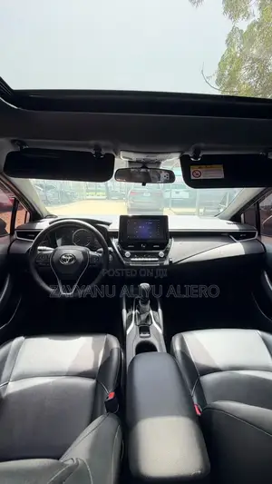 Toyota Corolla 2022 Silver
