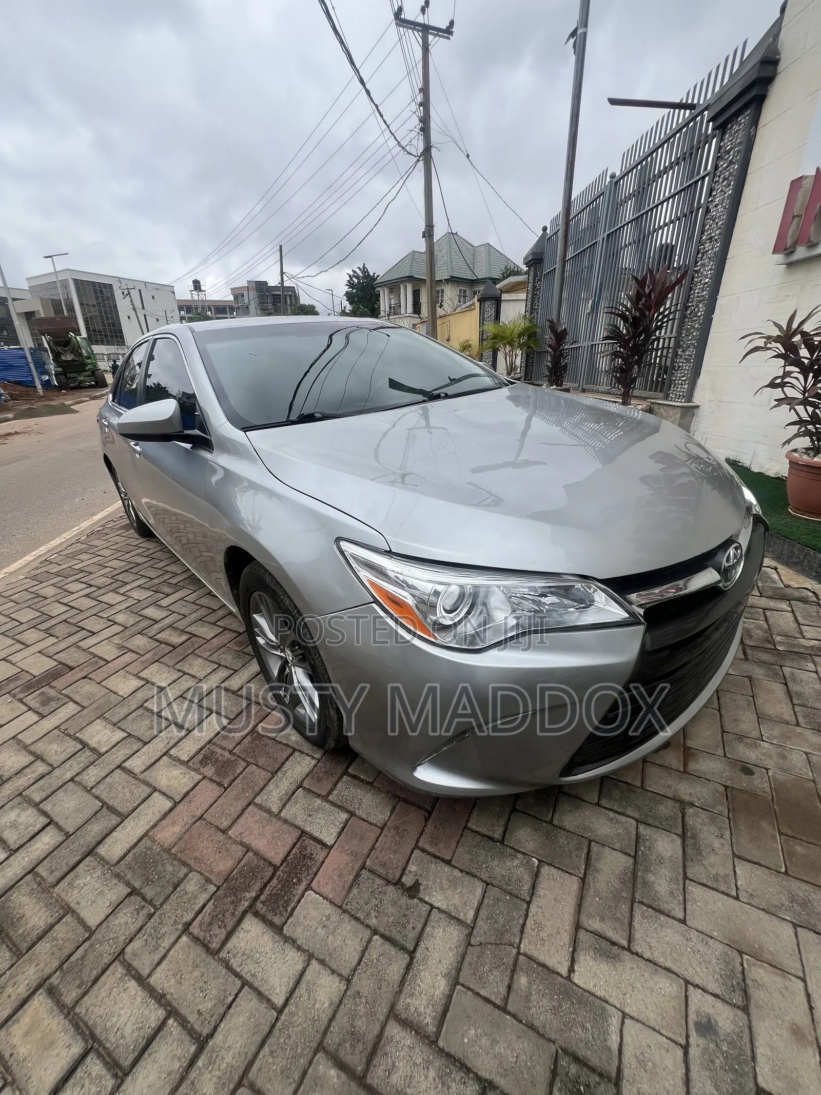 Toyota Camry 2016 Silver