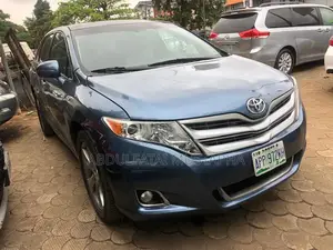 Toyota Venza XLE 2011 Blue
