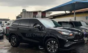 Toyota Highlander 2021 Black