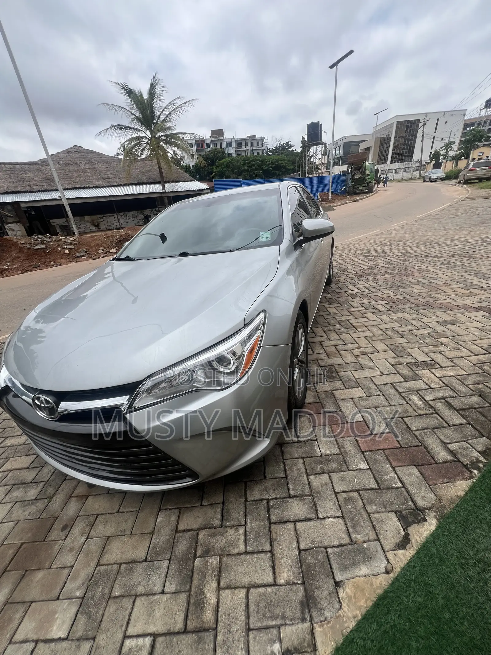 Toyota Camry 2016 Silver