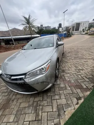 Toyota Camry 2016 Silver