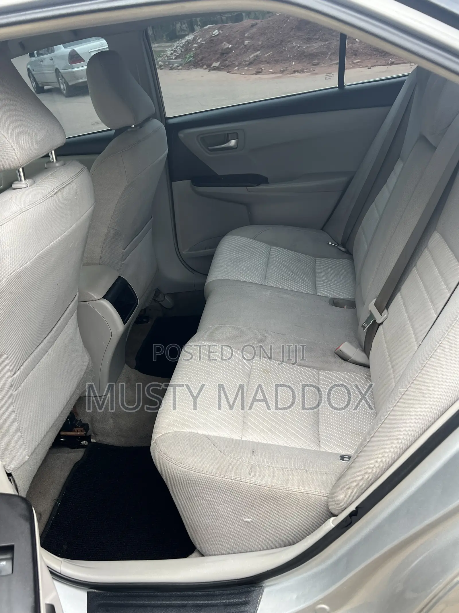 Toyota Camry 2016 Silver