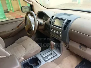 Nissan Pathfinder LE 4x4 2006 Gray