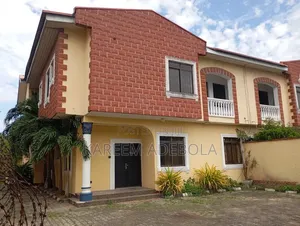 5bdrm Duplex in Abike Animashaun for rent