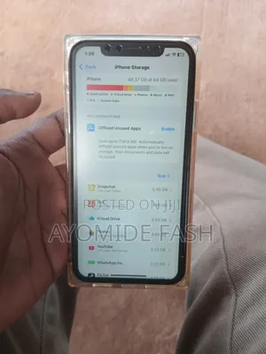 Apple iPhone XR 64 GB White